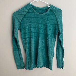 Oiselle Birds of a Feather long sleeve size small